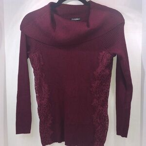 Roz & Ali  Ribbed Sweater.  Cowl Neck.  Maroon.  Size Petite M.
